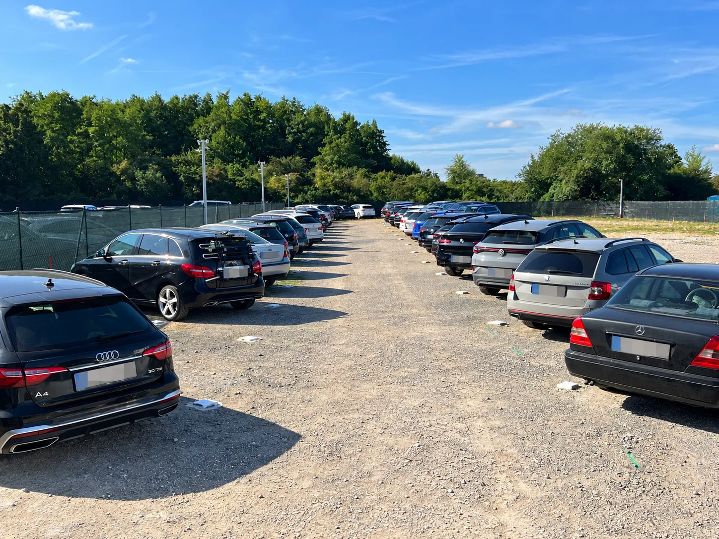 First Class Parking – First Class Parking – Parkplatz – Foto 3