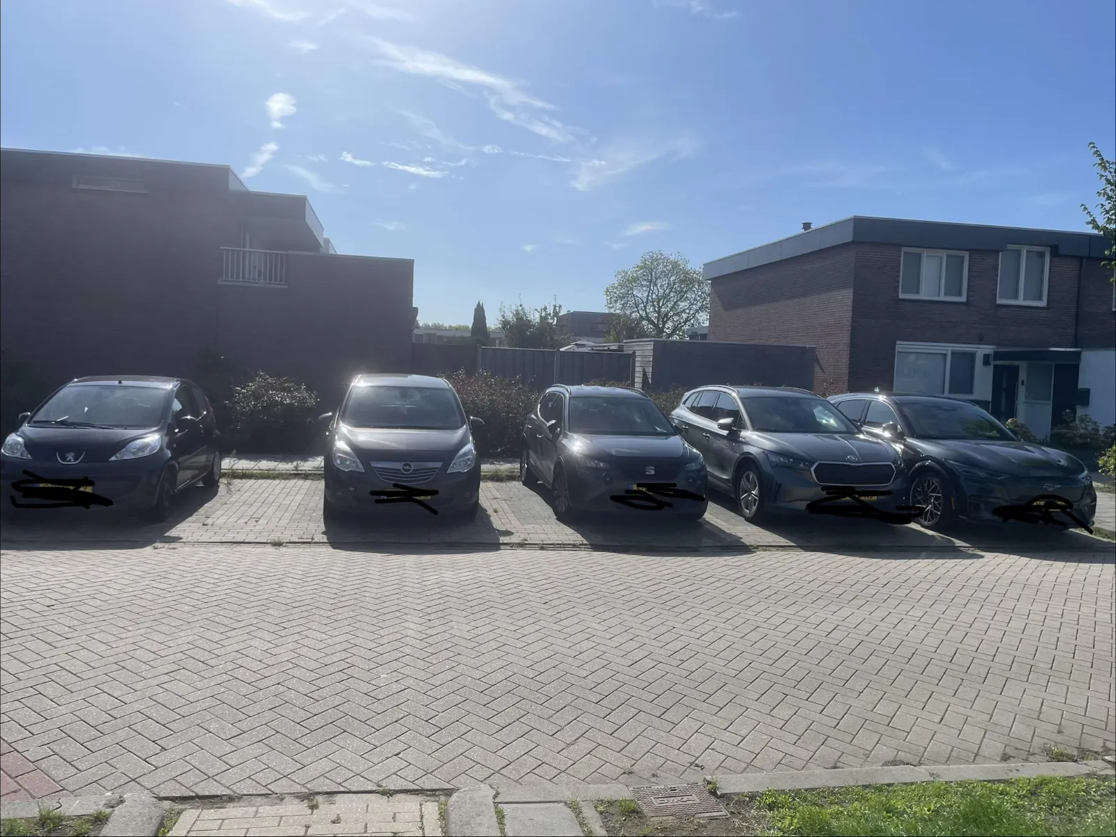 Journey first – Journey first – Parkplatz